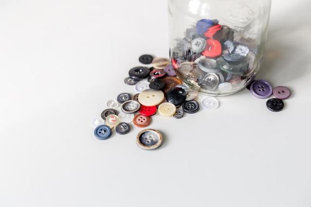 buttons-and-mason-jar (1).jpg